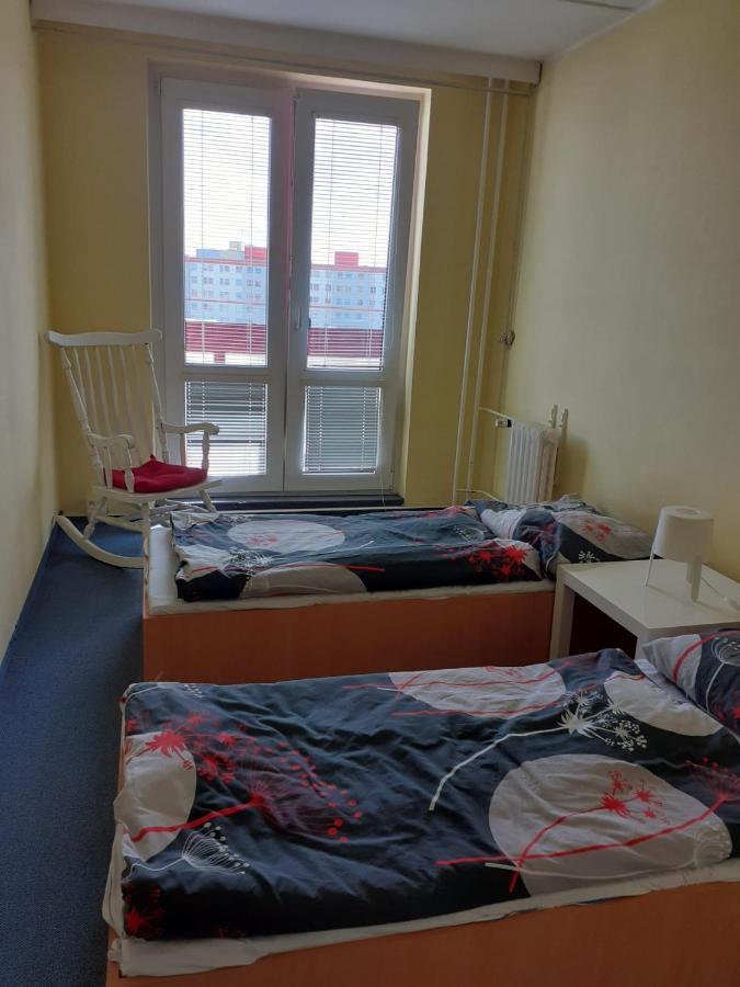 Km House Cerny Most Hostel Prague Exterior photo