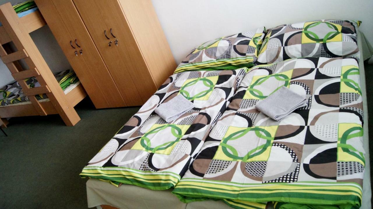 Km House Cerny Most Hostel Prague Exterior photo